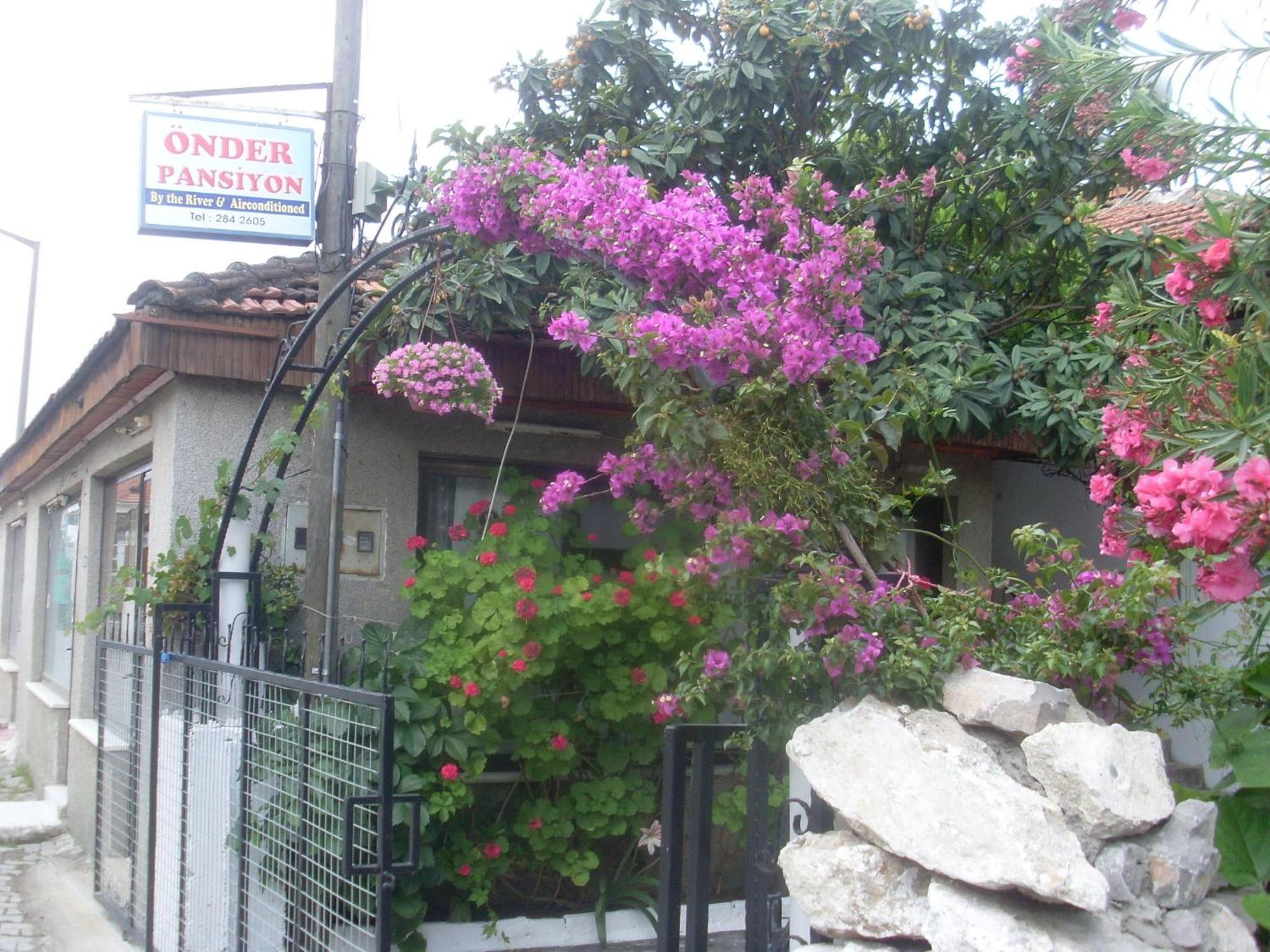 Onder Pansiyon Dalyan Luaran gambar