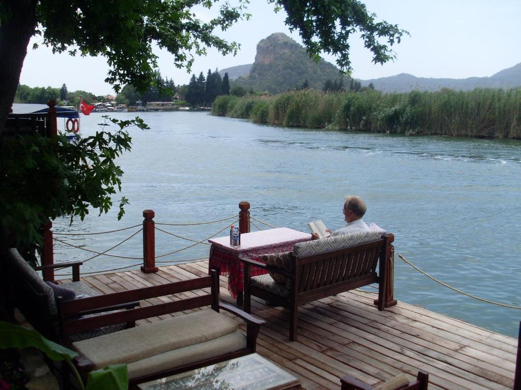 Onder Pansiyon Dalyan Luaran gambar